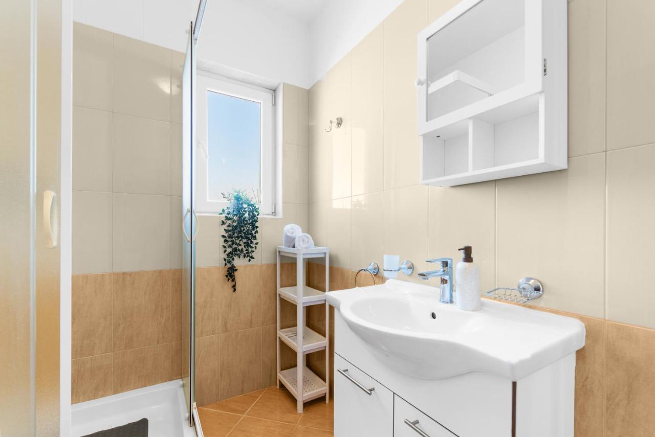 App 982 Apartment Rosini Exterior photo